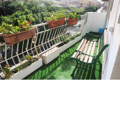 Pepoli Apartment up 4pax Parking