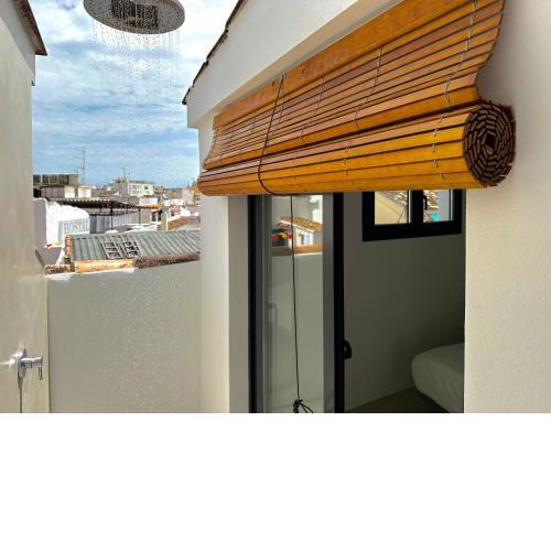 Peral Old Town Penthouse II - EaW Homes