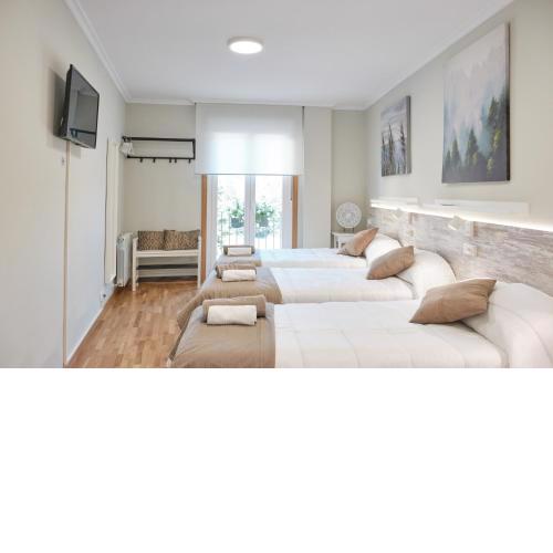 Peregrina Pension 3