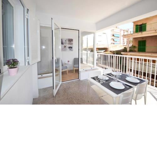 Perfect apartment for beach lovers, next to the sailing club