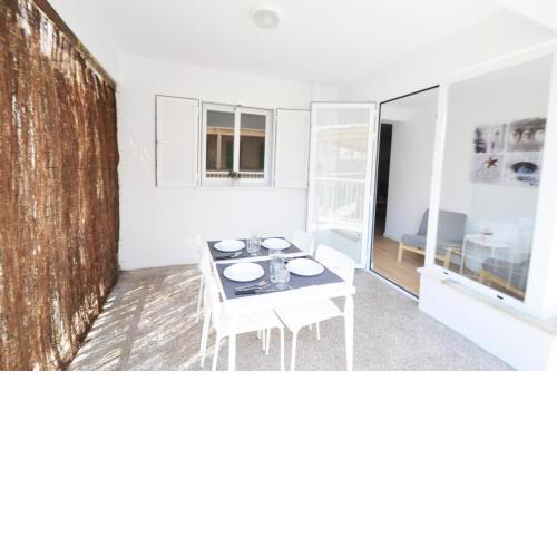 Perfect apartment for beach lovers, next to the sailing club