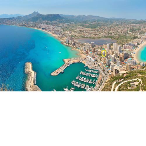 Perfect location with stunning views, 2 minutes to beach