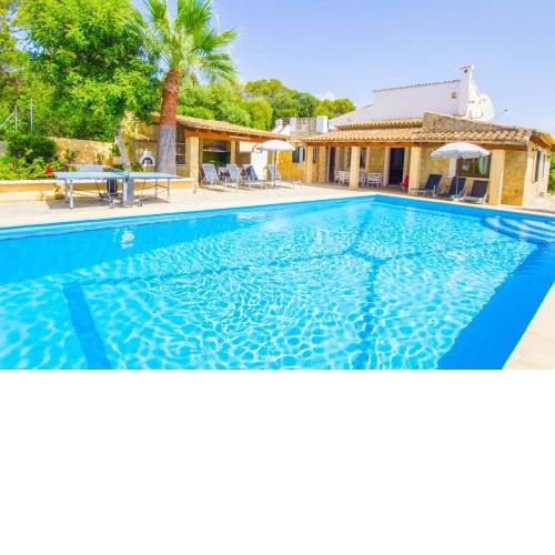 Perfecta villa para vacaciones con wifi y A/C