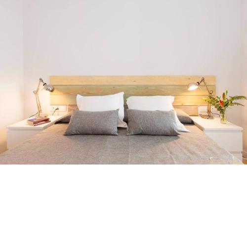 Perfectly located 4-bed 4-bath apartment in Barcelona 2-1