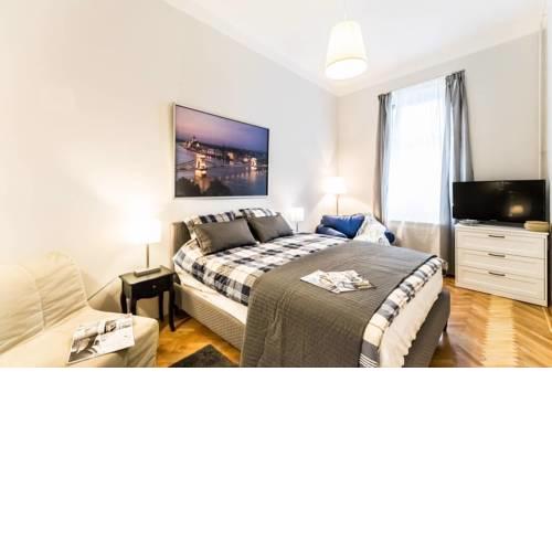 Perfectly located, renewed and cozy apartment