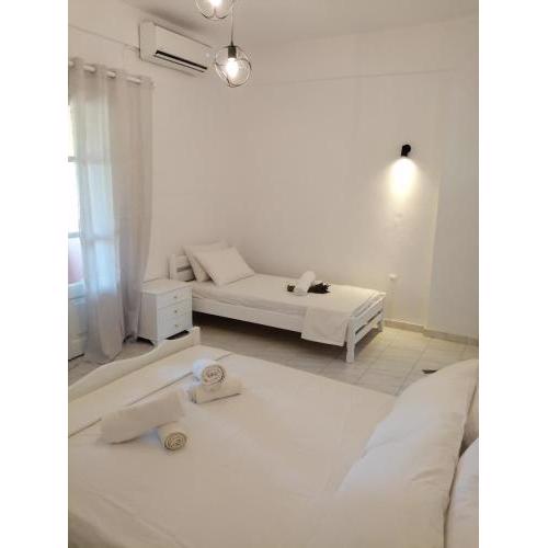 Pericles Apartment