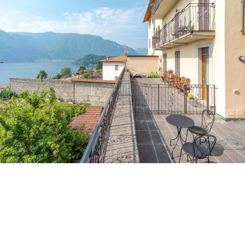 Perla Del Lago