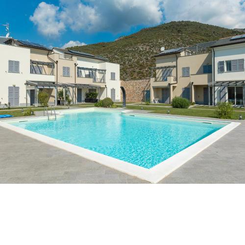 Perla Pellegrina with seaview pool and amazing garden