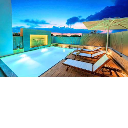 Perla Villas with Heated Pool
