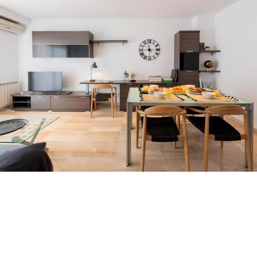 Petit Luxe Ègara