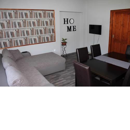 Petita Garden Apartman