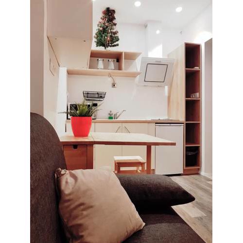 Petite central studio