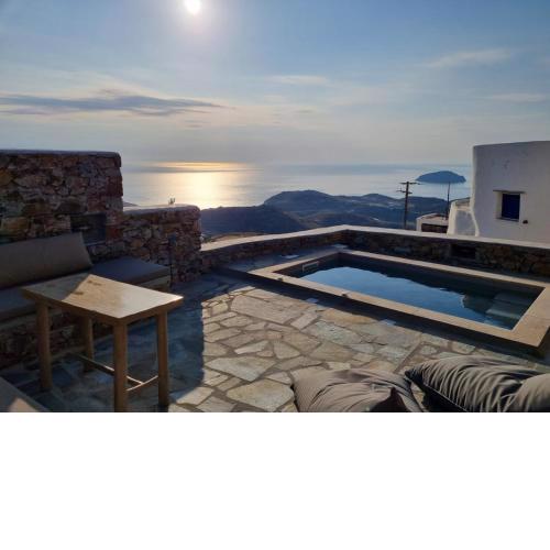 Petrias Pool House