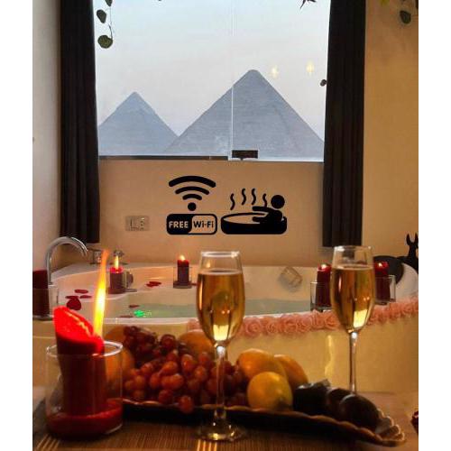 Pharaoh pyramids room