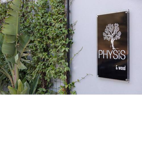 Physis Villas - Metal & Wood