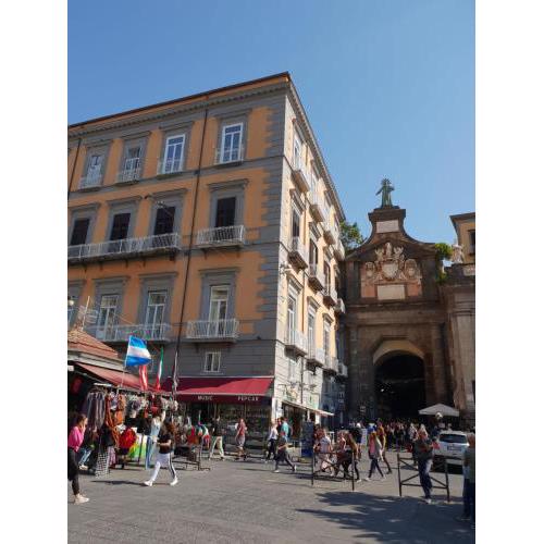 Piazza Dante 22 Apartment