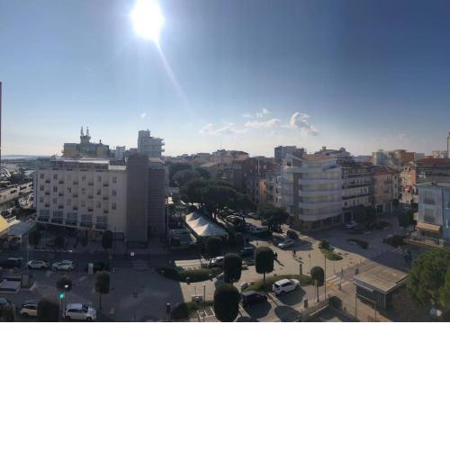 Piazza principale angolo con il Lungomare
