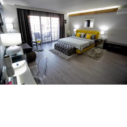 Piazza Rooms