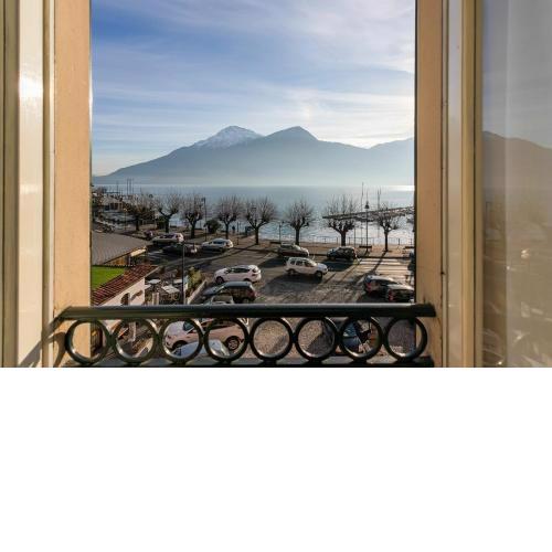 Piazzetta Lake View