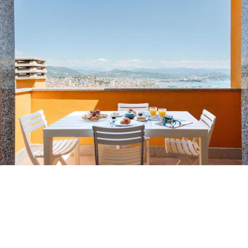 Piccapiana Sea View Attic Flat