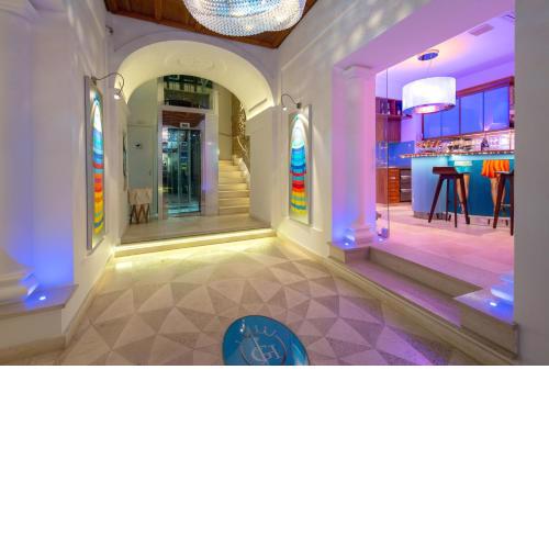 Piccolo Grand Hotel