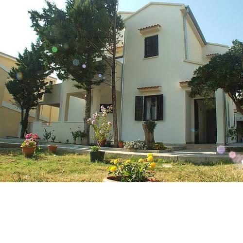 Picturesque Apartment in Pag Dalmatia, Crotia