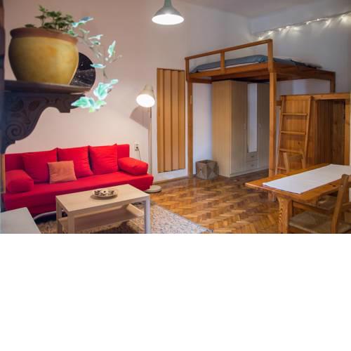 Pine Tree Studio in Historical City Centre