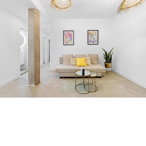 Pineapple Boutique Home