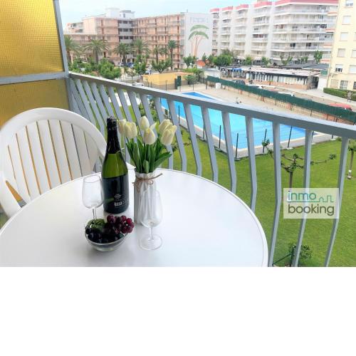 Pineda 3 ,climatizado,piscina y a 130m de la playa