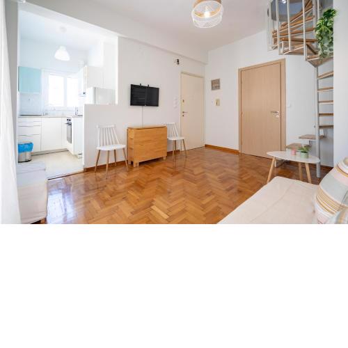 Piraeus 2 bedrooms 4 persons apartmnet by MPS