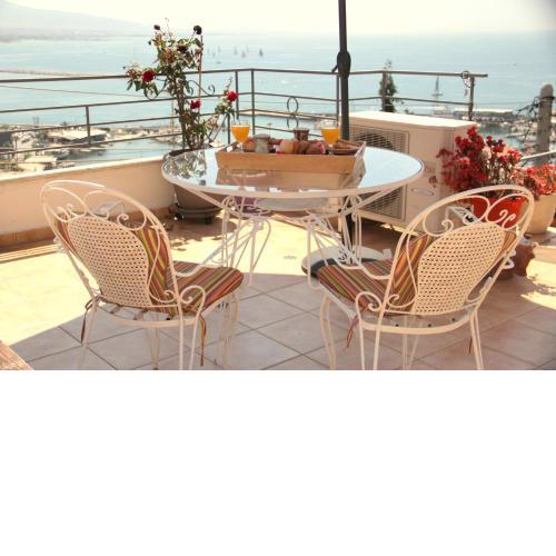 Piraeus Lux Secret