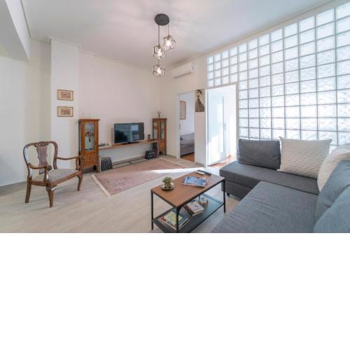 Piraeus_Faliro_Cosy apartment