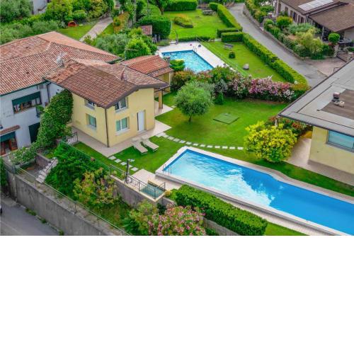 [Piscina Panoramica] - La Casa Volante