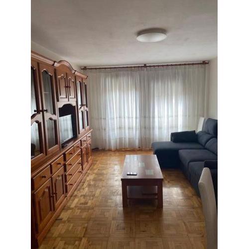 Piso 3 habitaciones, centro de Colombres hasta 8 personas
