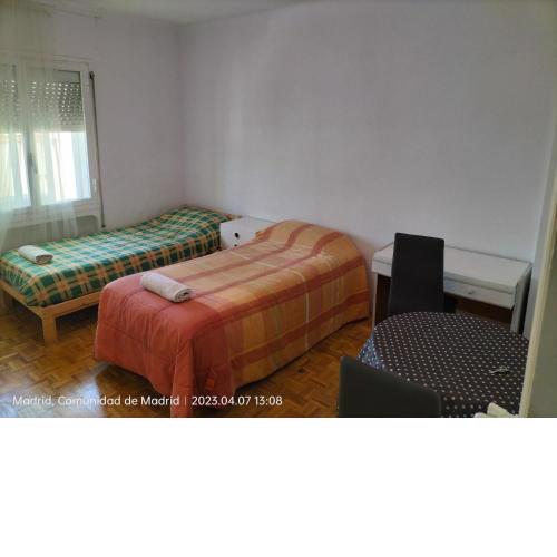 Piso 4 dorms sin salon 1 baño 1 Cocina Zona PioXII Colombia
