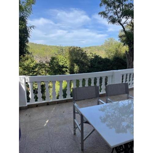 PISO CON TERRAZA EN NAVAJAS