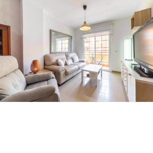 Piso con vistas, piscina, terracita, pádel y zona de juego para niños