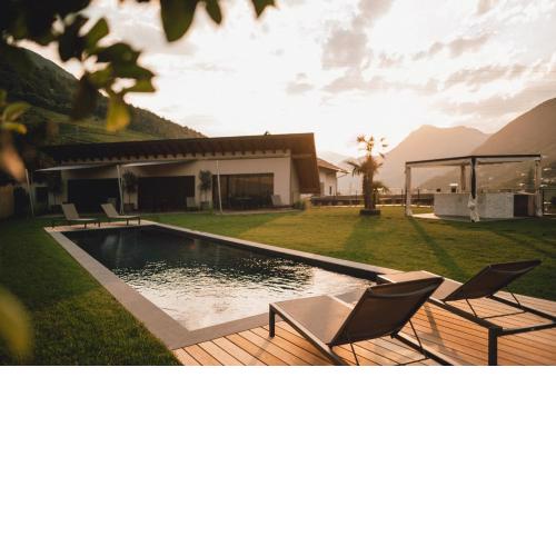Pitzner Winery and Suites