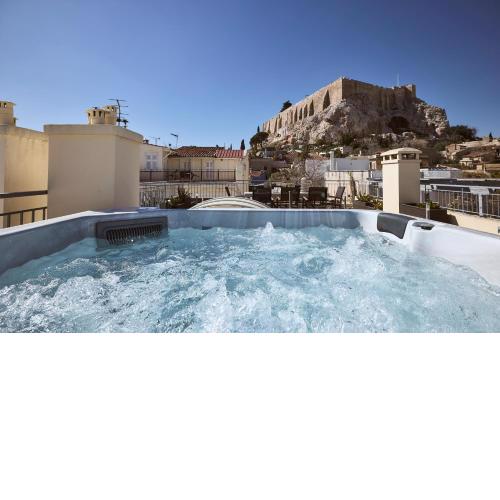 Plaka's Villa with Breathtaking Acropolis view