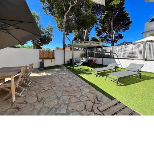 Planta baja con gran jardín privado 119B - INMO22