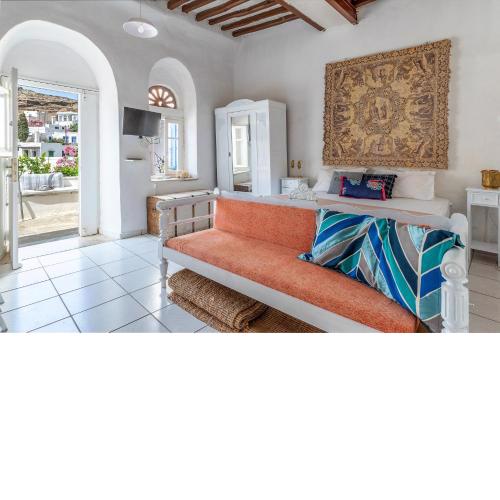 Platia Tinos Cycladic Cottage