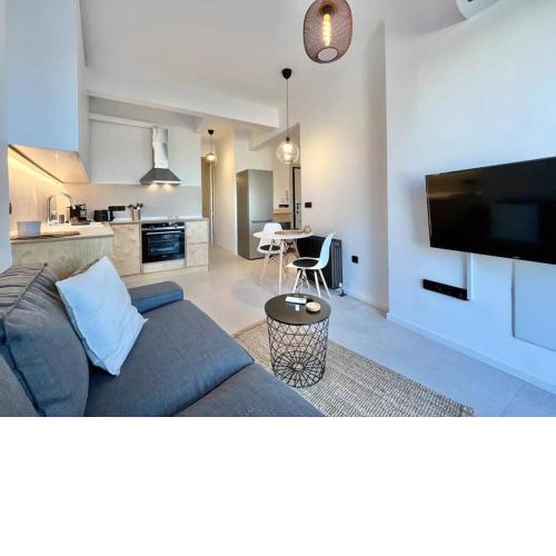 PLATO Penthouse - minimalist design