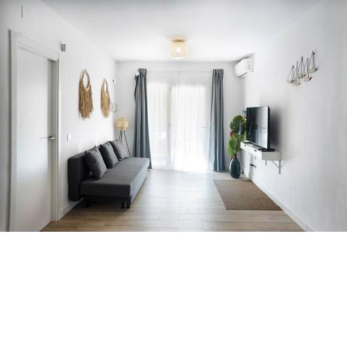 Playa, piscina y relax en este coqueto apartamento en Nerja