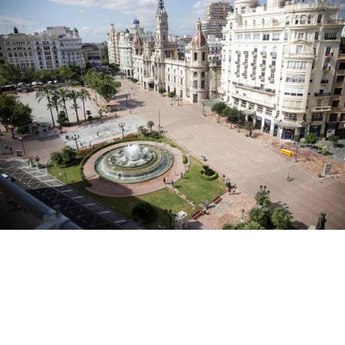 PLAZA HOME