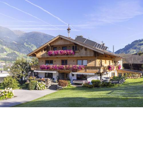 Pleasant apartment in Ramsau im Zillertal with a sauna