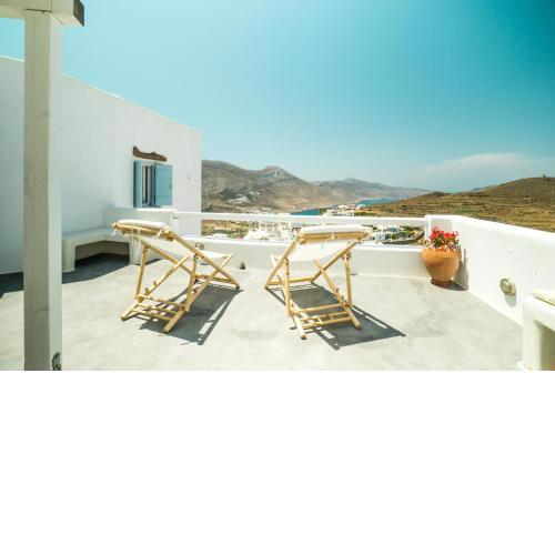 Plori Studios and Apartments