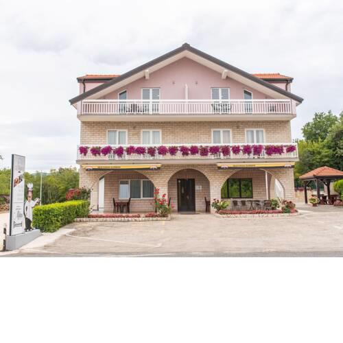 Plush Apartment in Imotski near Blue and Red Lakes