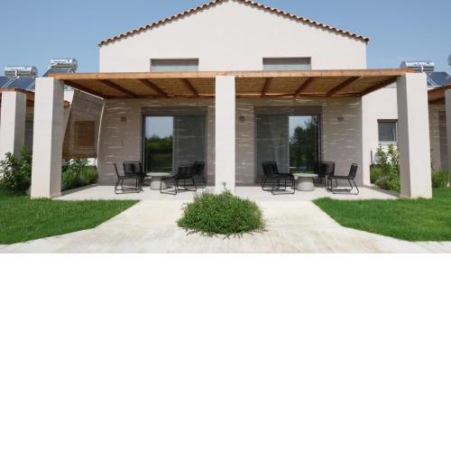 Pnoe Eco Residences