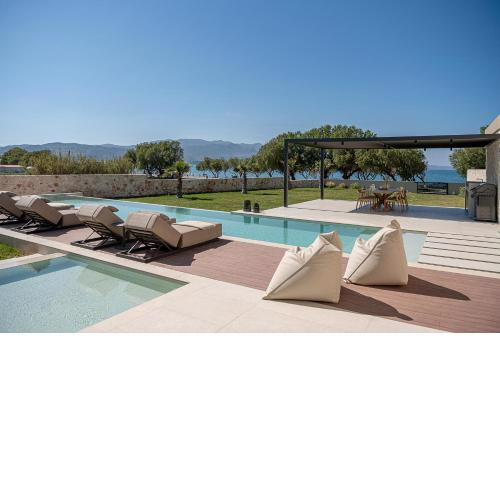 Pnoe Villas - Seafront Experience