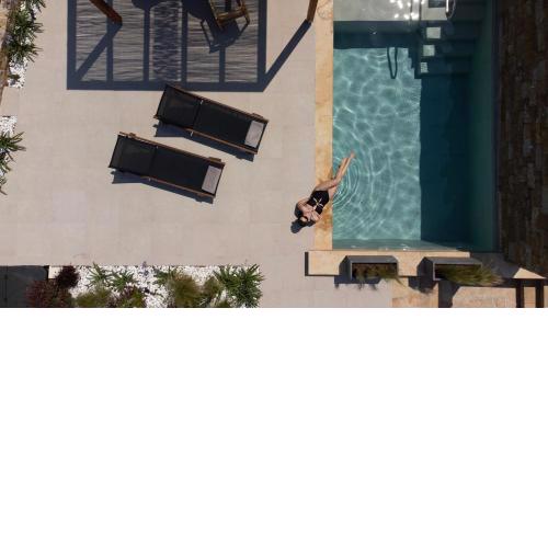Pnoes Luxury Suites
